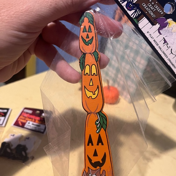 Vintage Halloween Basket craft supplies LOT - Picture 8 of 16